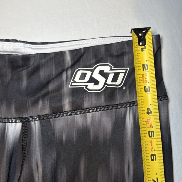 Chicka-D Women's Oklahoma State University Capri Leggings Size Medium EUC - Picture 6 of 8